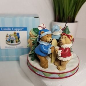Old Virginia Candle Co. Candle Capper Mistletoe Kisses
